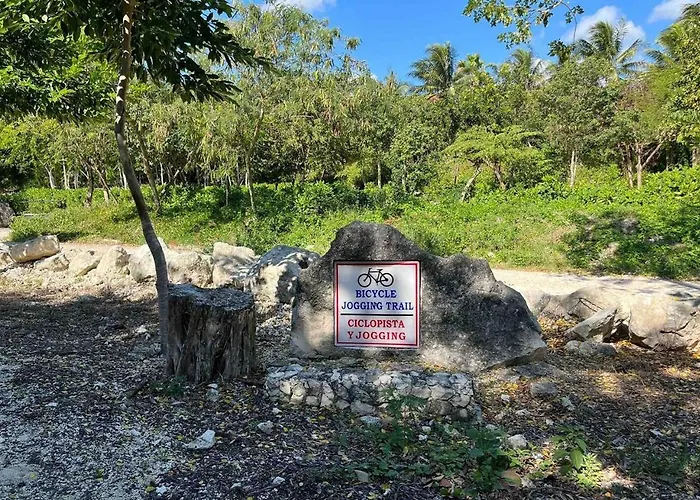 High-end Waterfront At Secrets Waters Appartamento