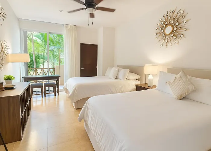High-end Waterfront At Secrets Waters * Puerto Aventuras